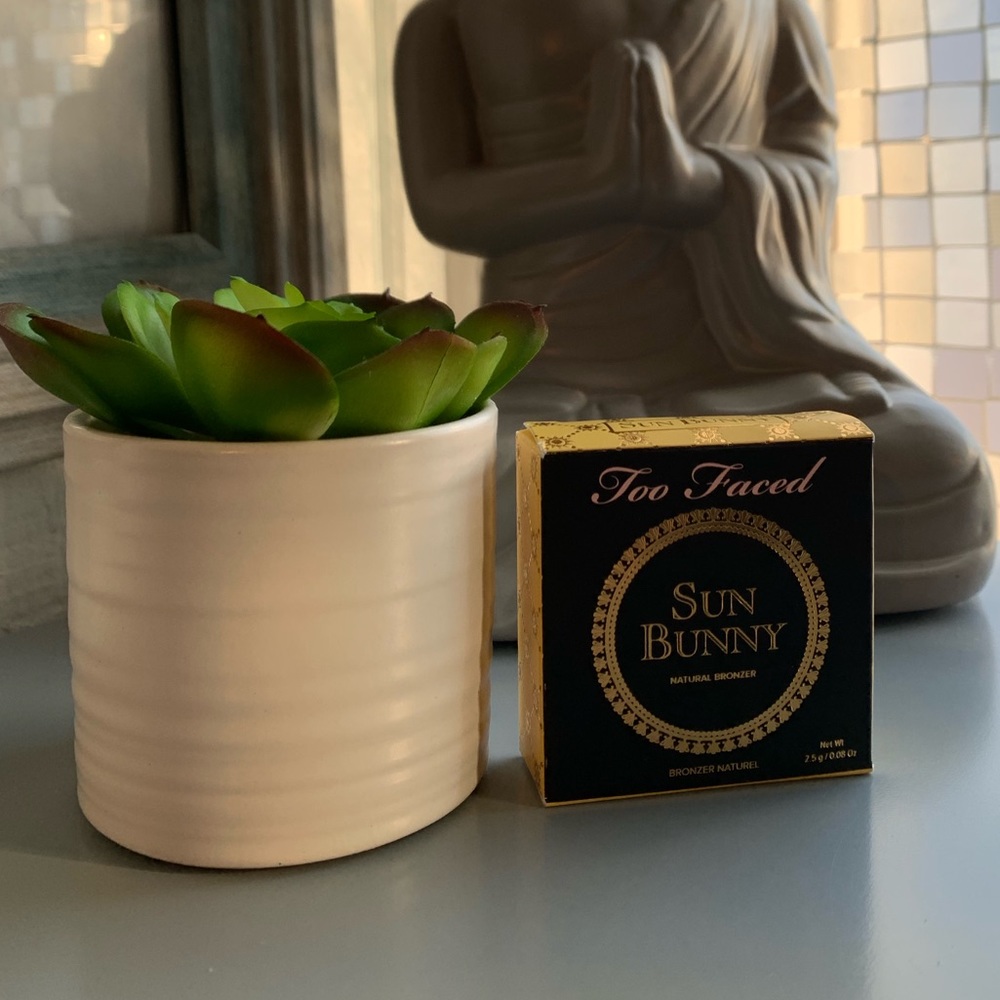 Too Faced - Sun Bunny